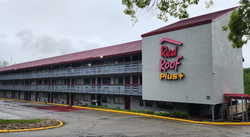 Red Roof PLUS+ Pittsburgh East - Monroeville