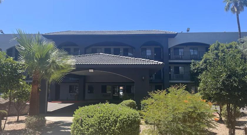 Ocotillo Apartments & Hotel
