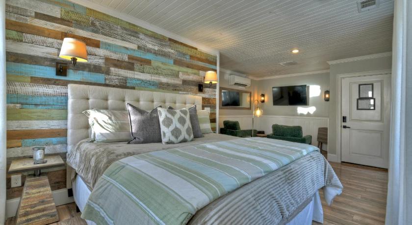 The Penthouses on Main - Downtown Blue Ridge