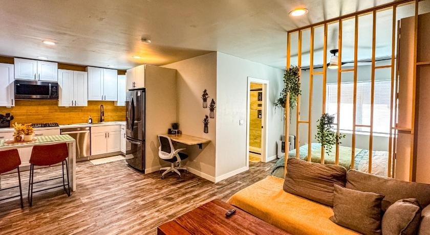 Private-Suite, Kitchen, Laundry, Rainfall Shower, 4kTV