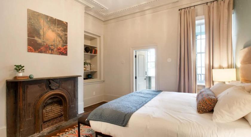 King Suite 2nd FloorHotel Boutique