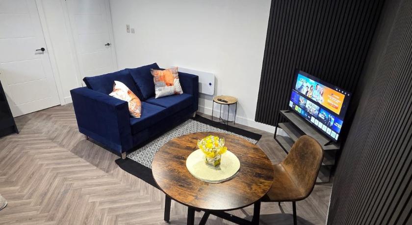 Courtyard High Spec Apartment in Town Centre