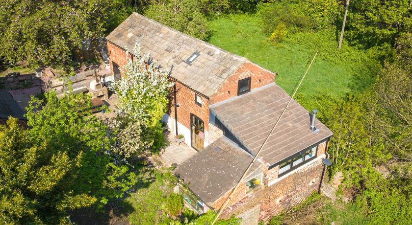 Luxury Escape with Cinema, Pool Table & Darts