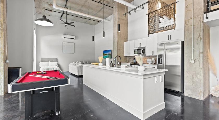 Luxury Loft-Coastal Vibe