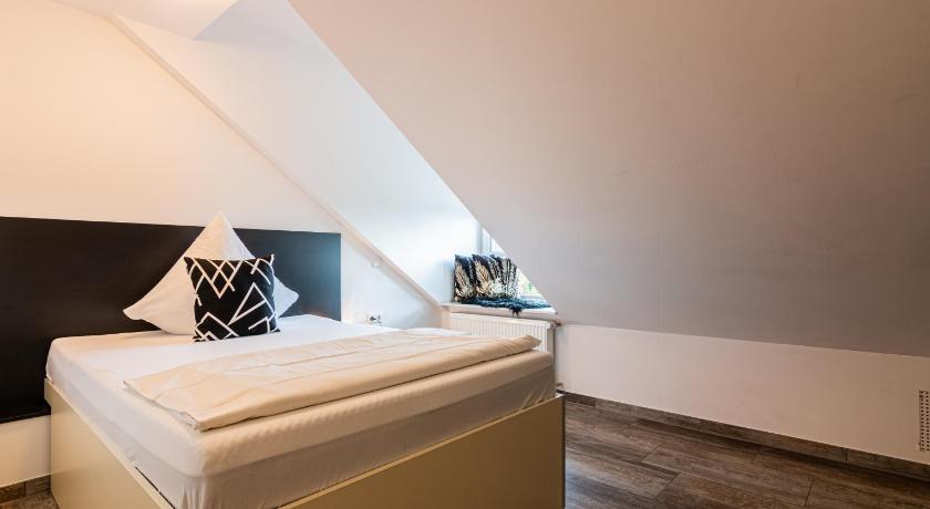 Nine Rooms - Serviced Rooms