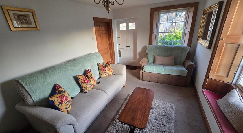 Escape to The Glen- Dog Friendly
