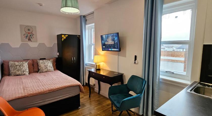 Central Chambers Suites - Suite 4