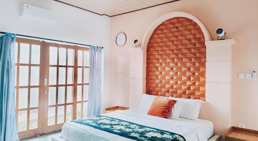 Firdaus Studio Apartments