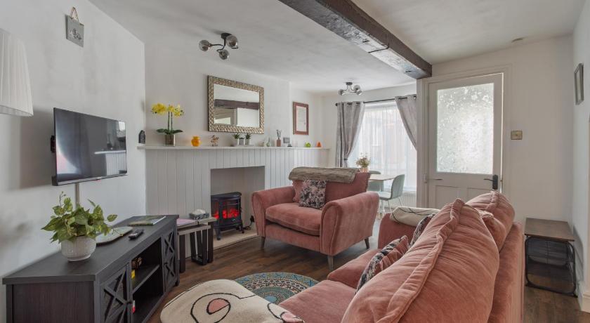 Cosy 2 bedroom cottage