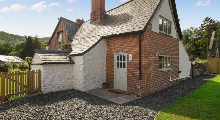 Ty-Ucha Cottage