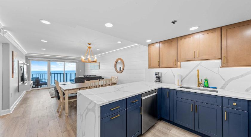 Extraordinary Oceanfront Penthouse - Unit 1211