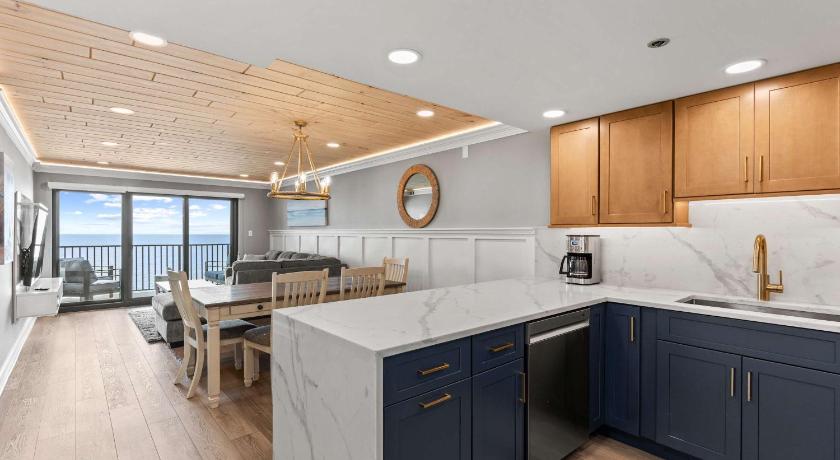 Ultra Luxe Direct Oceanfront Escape - Marigot 1004