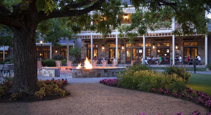 Hyatt Regency Lost Pines Resort And Spa