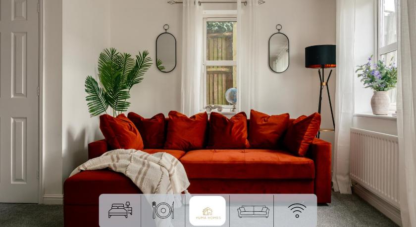 Modern 3 Bedroom House By The Yuma Homes Short Lets & Serviced Accommodation In Ashford Town Centre