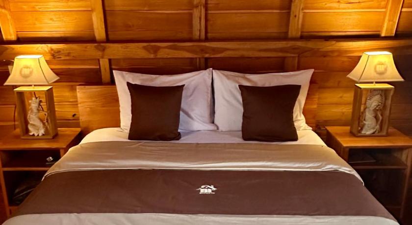 eM eR GLAMPING & VILLAS