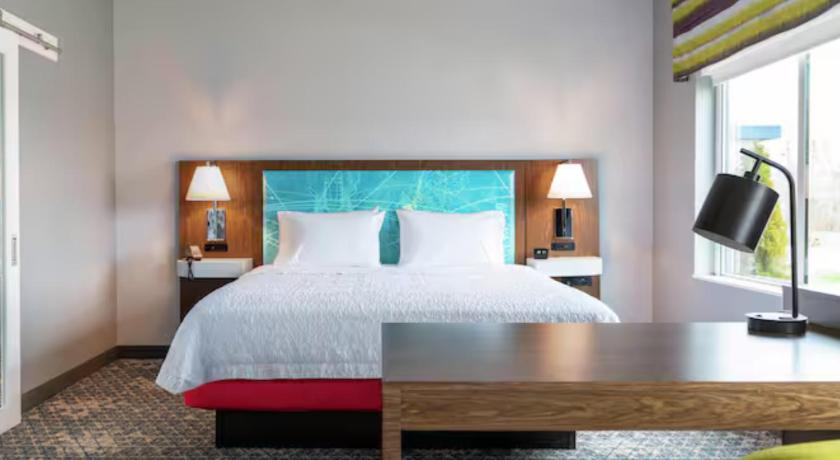Hampton Inn by Hilton Fort Myers Downtown