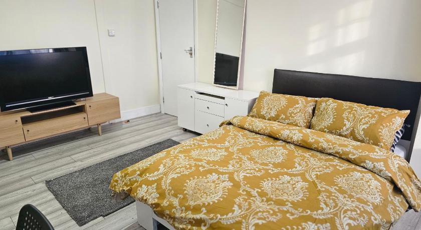 Bright & Modern Double Rooms in Central East London
