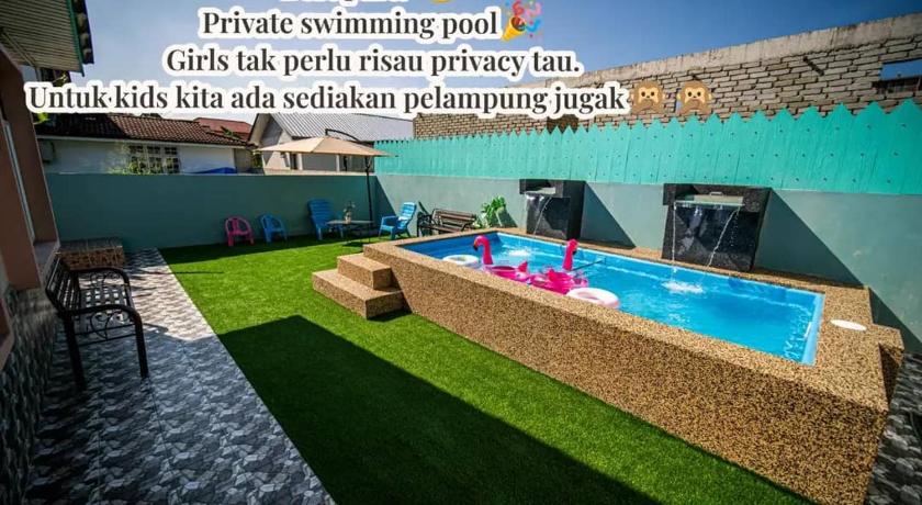 Private Pool Homestay Al-Qari