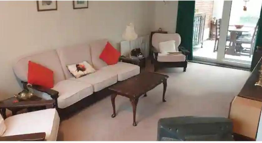 Home in Burton On Trent