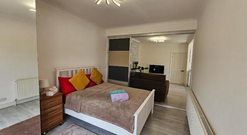 Fantastic 4 Apartments