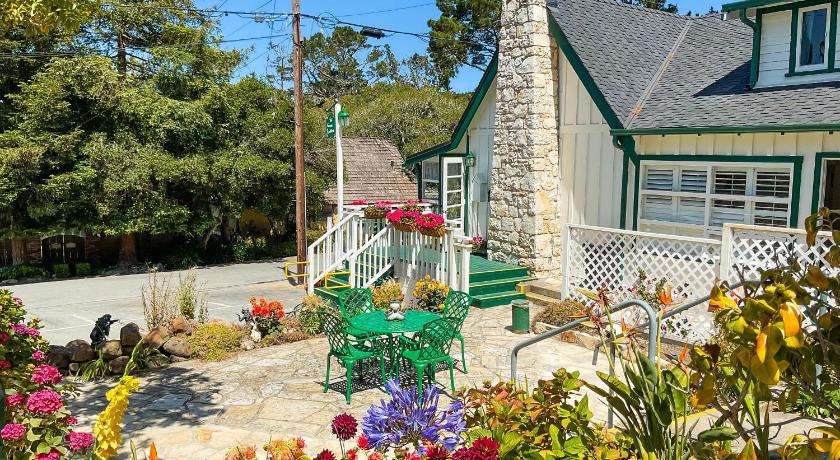 Carmel Green Lantern Inn