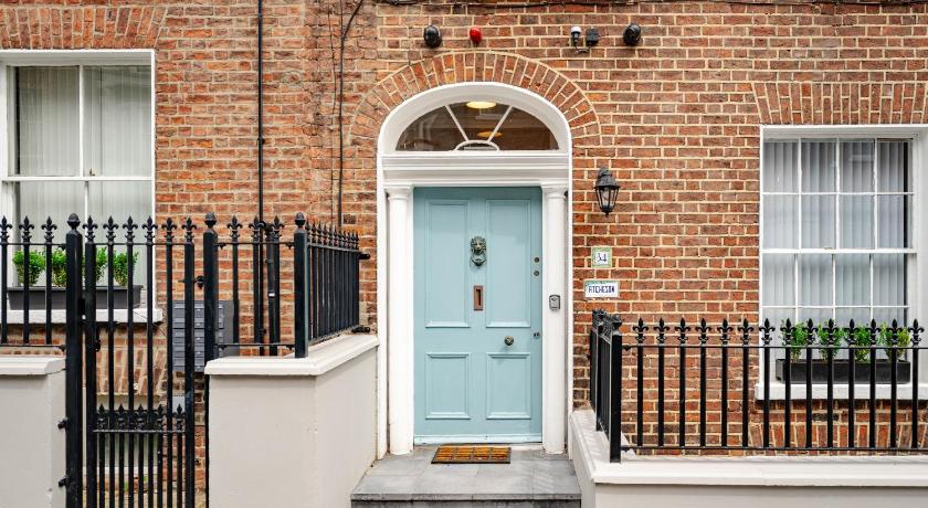 The Ivy House On Clarendon