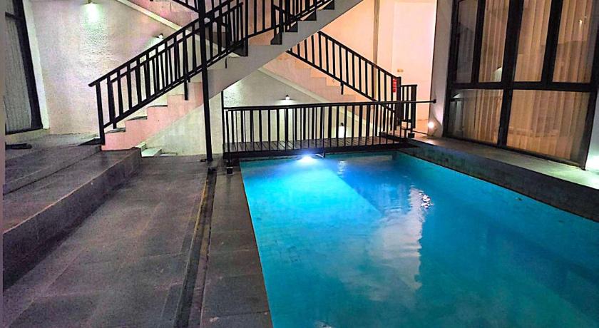 Serenity Nirvana Palace - Jimbaran Hostel