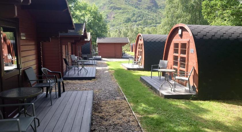MacDonald Cabins