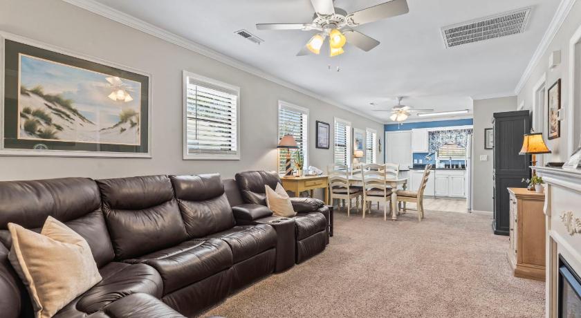 Gorgeous 2 Bedroom Condo for 6! Summer Times Unit 8