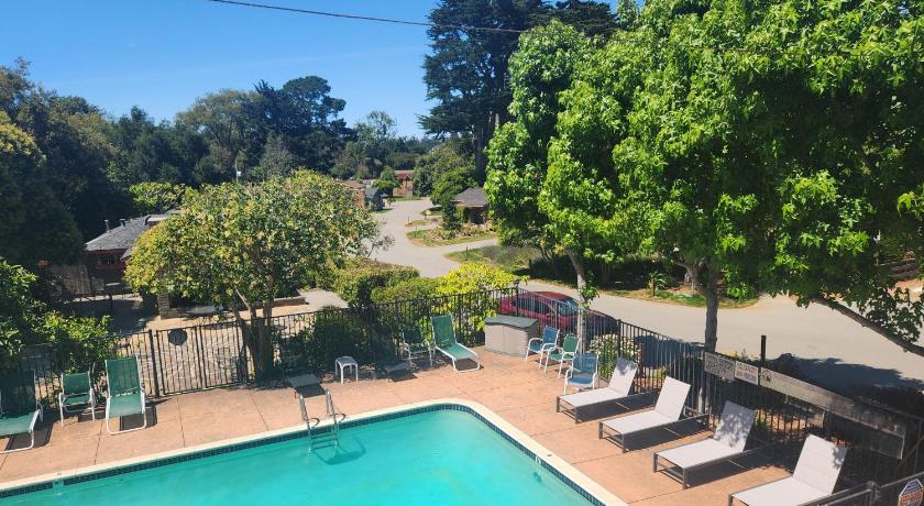 Carmel River Inn