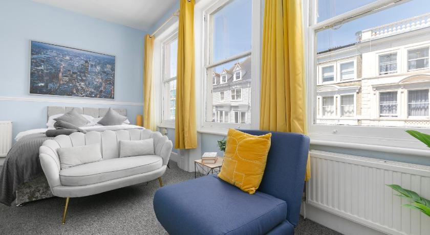 W Kensington Residences