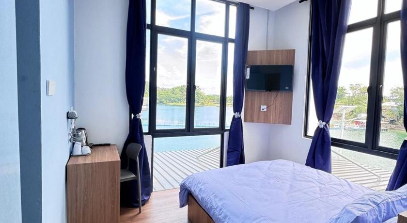 RTS - Blulake Guesthouse ,Tasik Biru Bau