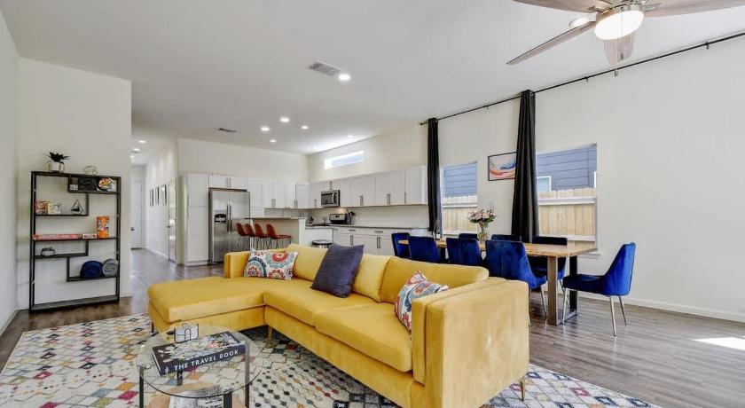 The Blue Lemon Haven