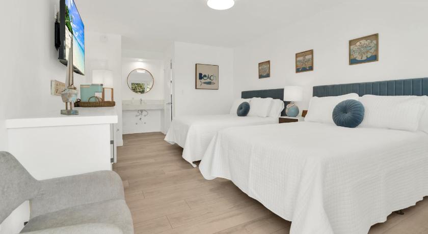 The Shores Hotel