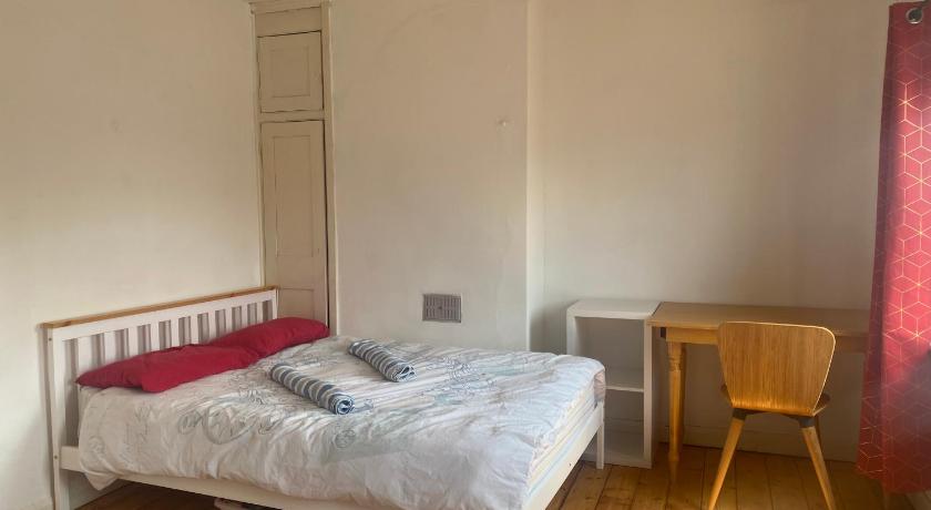 Charlies House Newmarket - 3 bedroom