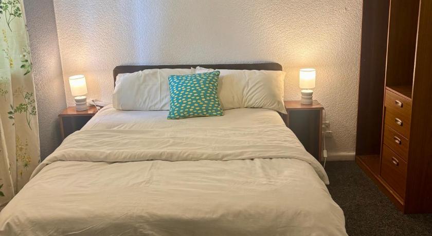 Room B at StanBros