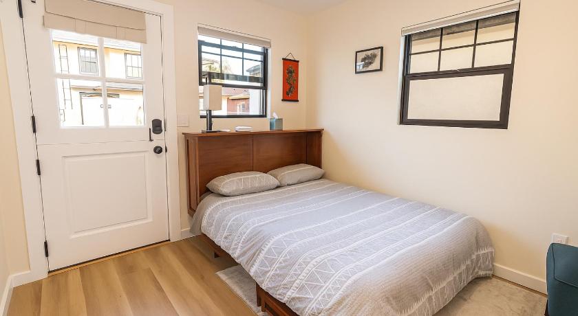 Charming Casita near USC, SOFI, and Culver City