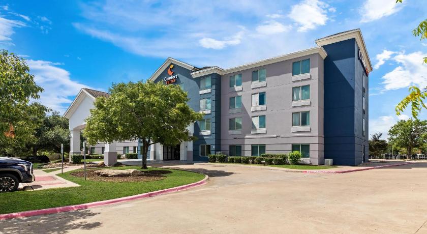 Comfort Suites Austin Airport