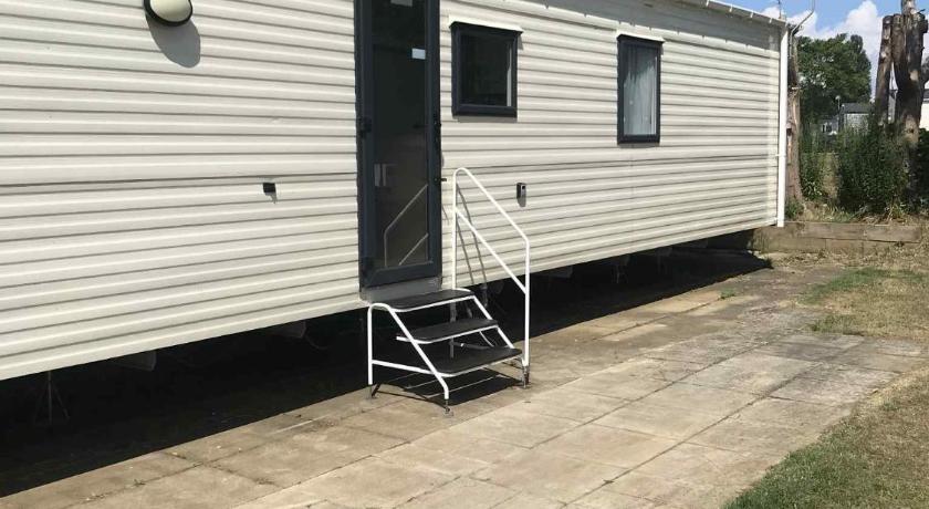 Luxury 2 bedroom Caravan Pets stay Free