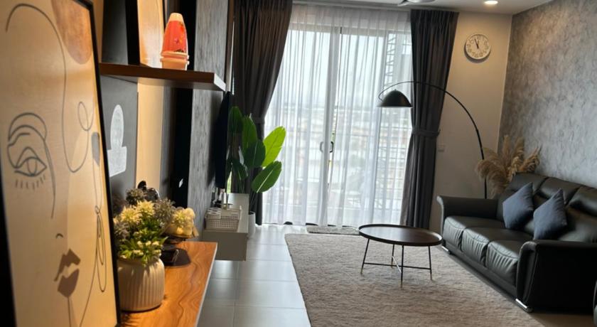 Armadale Kenyalang Staycation, 3R3B, Airport, 2 Parking, Kuching