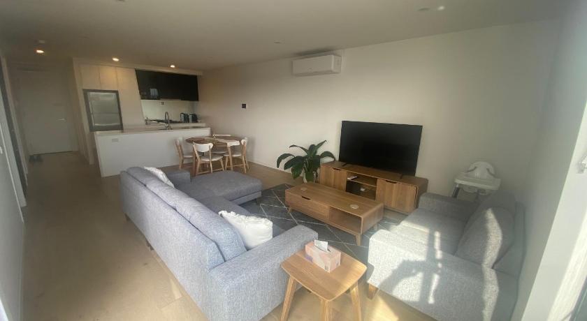 Modern Apartment Airport Area