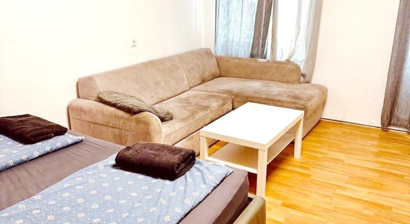 Lovely Rooms in Marzstraße Area MZ10