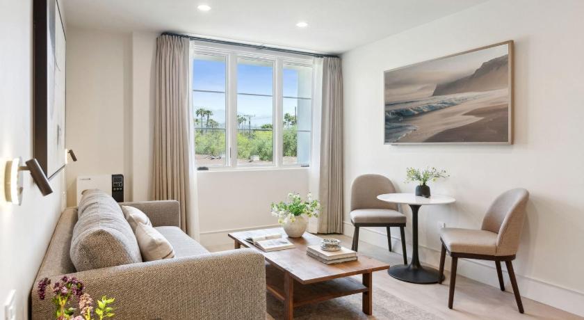 Casa Riviera - Boutique Apartments in Downtown Santa Barbara