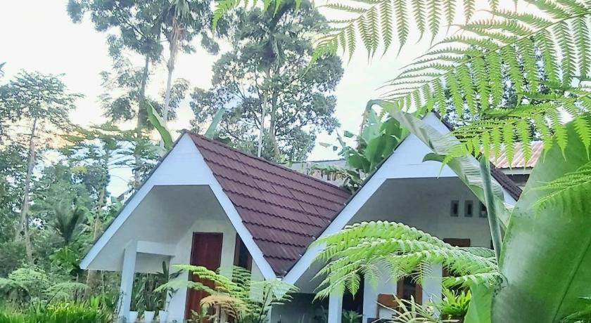 Stokel Cottage