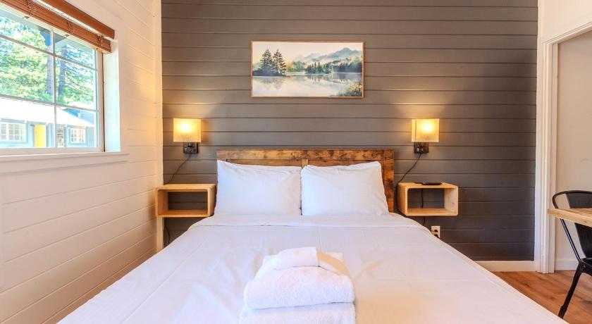 Tahoe Mountain Inn