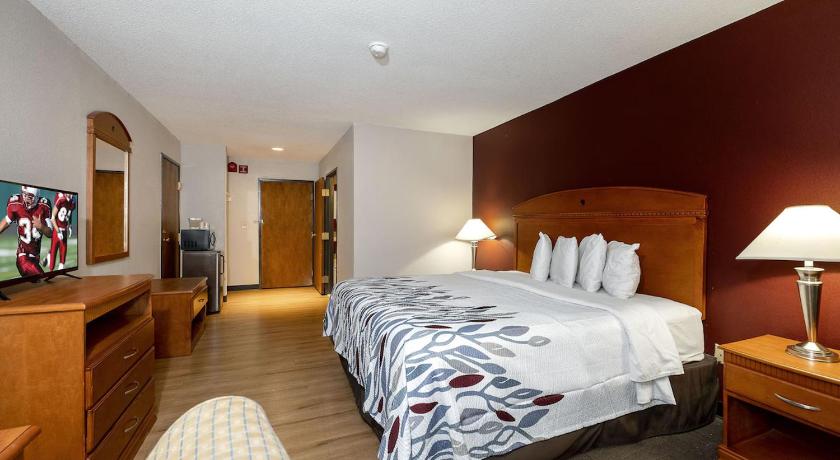 Fulton Hotel - Oswego Riverfront