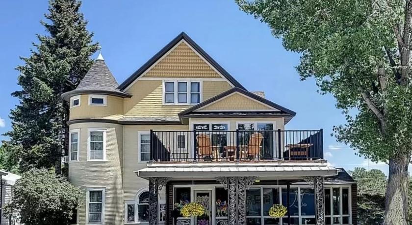 The Boho Buffalo Inn