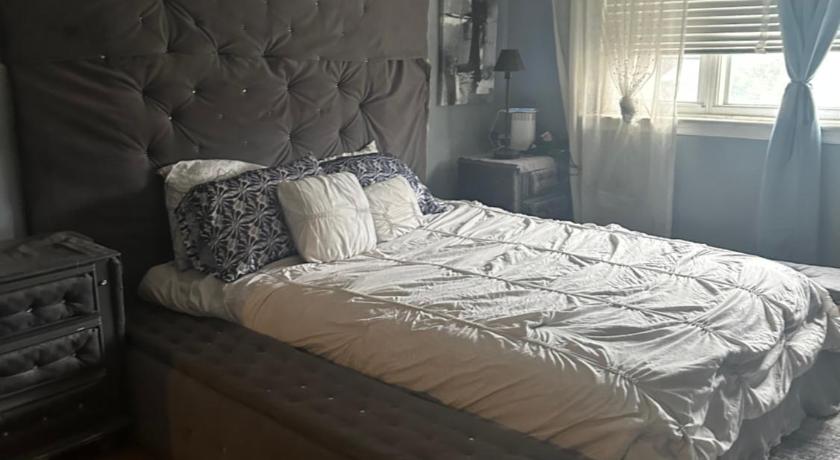 Your Home away from Home ! UNIT 2- 1st floor