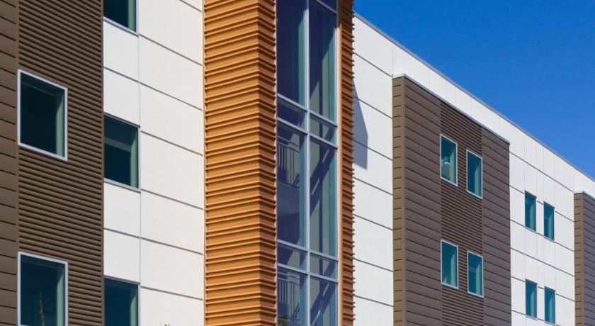 Aerostay Hotel