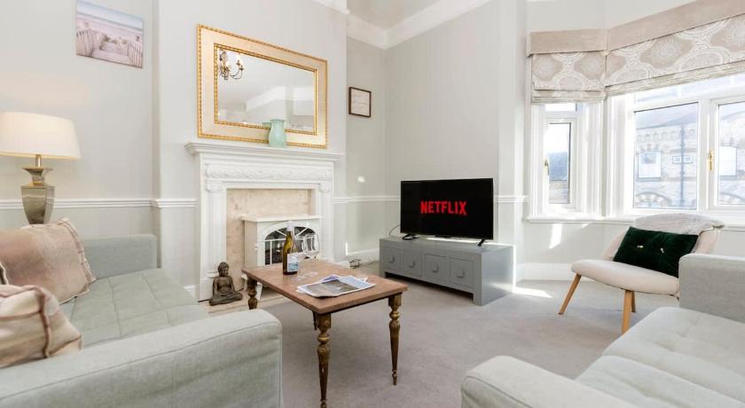 Spacious 3 Bed Apartment in central Saltburn